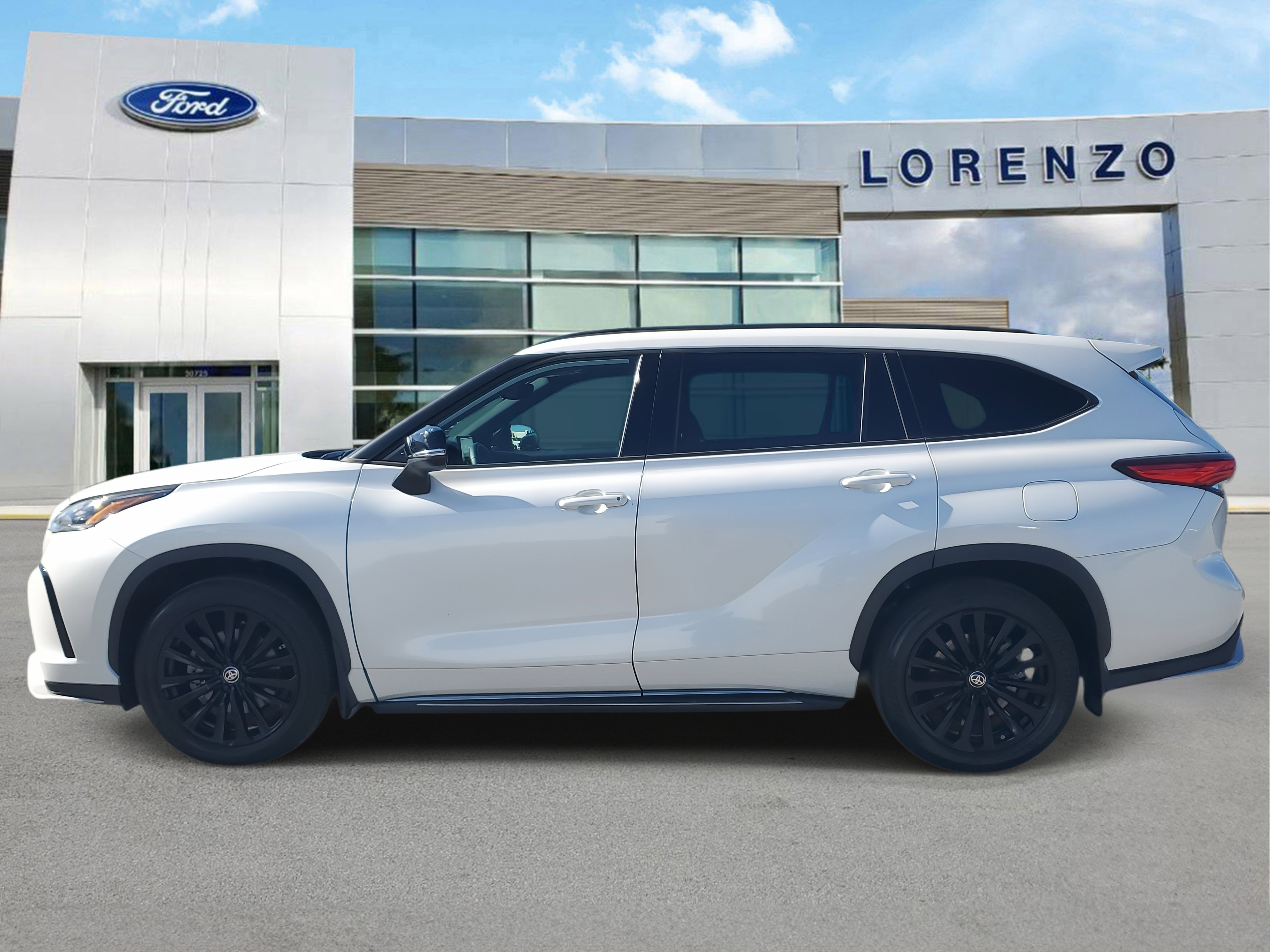 Used 2023 Toyota Highlander XSE image 8