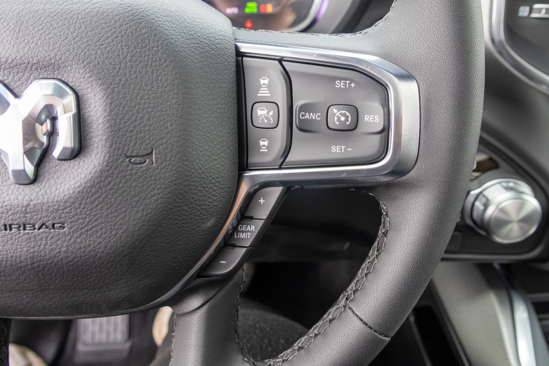 New 2027 RAM 1500 Laramie AWD/4WD image 30