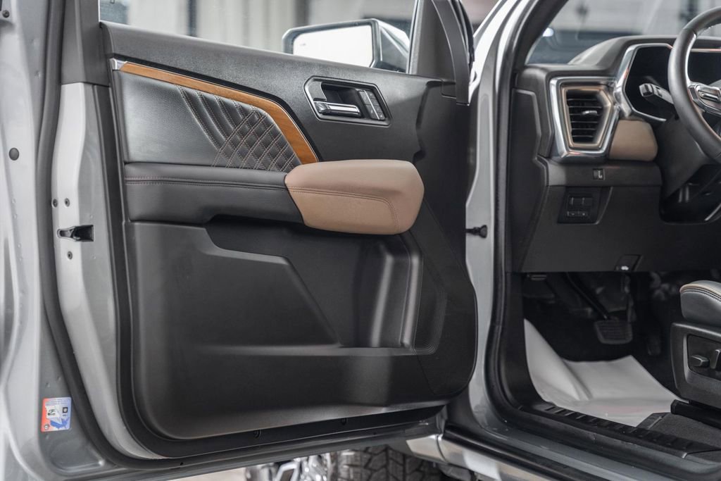 Used 2026 GMC Canyon Denali image 40