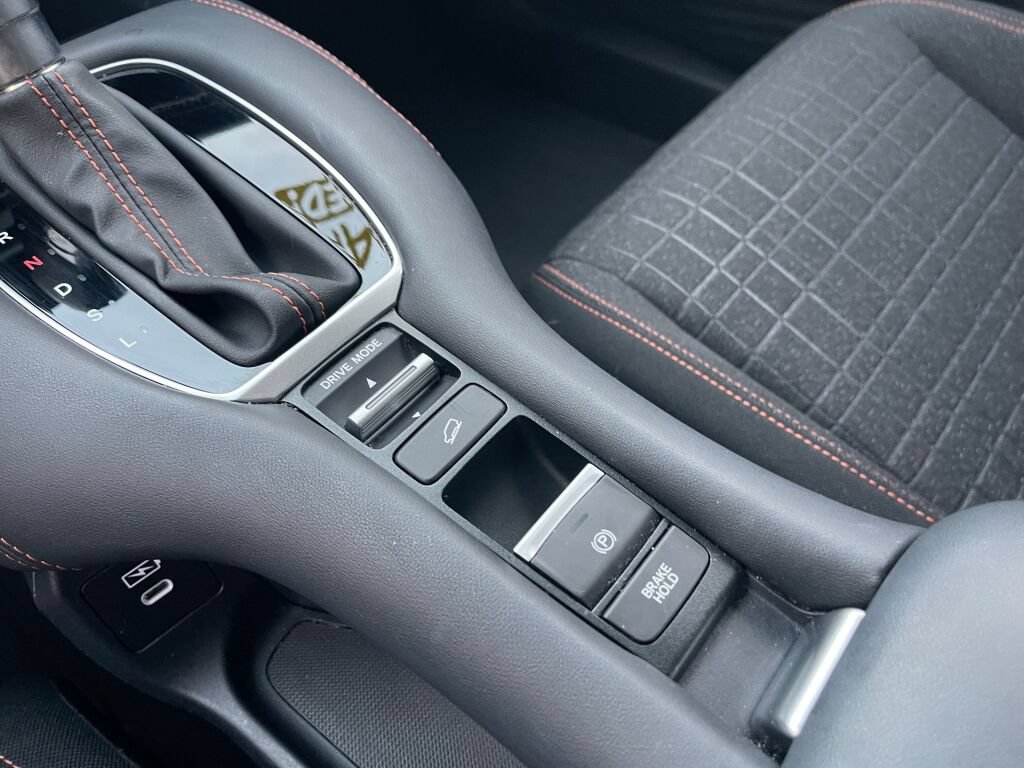 Certified 2024 Honda HR-V Sport image 13