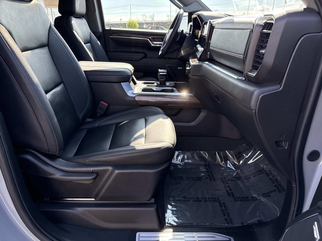 Used 2024 Chevrolet Silverado 1500 RST w/ Convenience Package II AWD/4WD image 19
