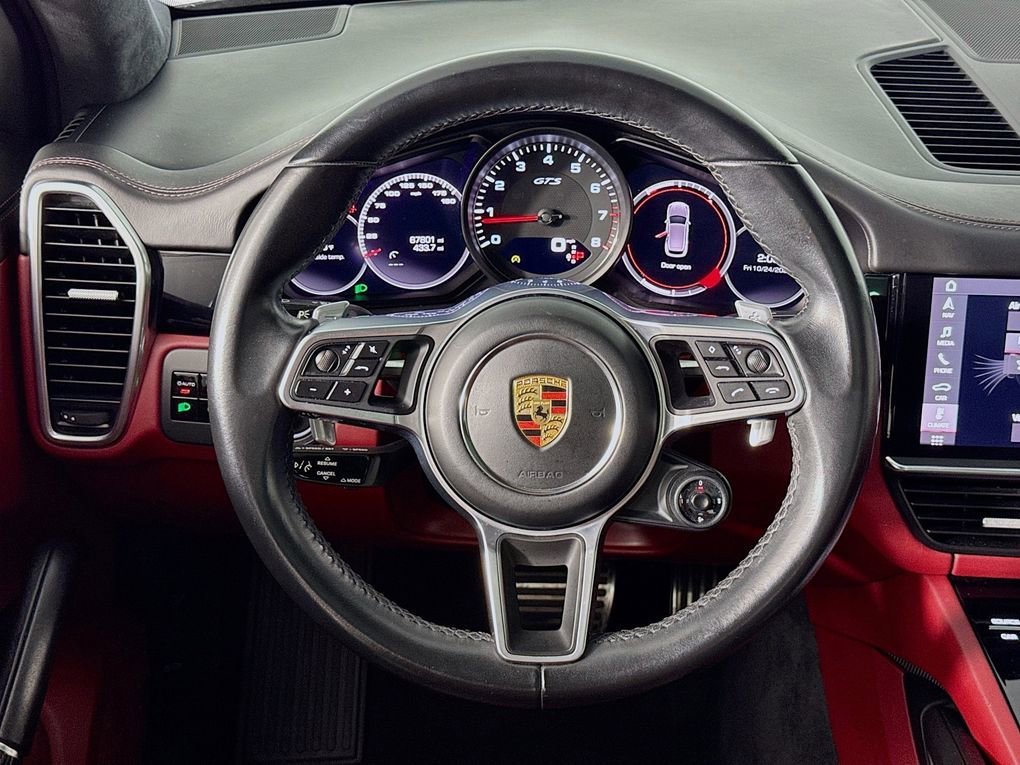 Used 2021 Porsche Cayenne GTS image 34