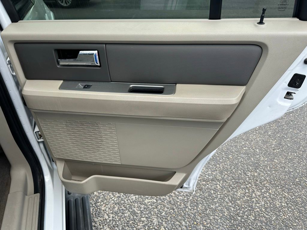 Used 2010 Ford Expedition XLT RWD image 20