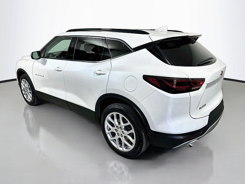 Used 2023 Chevrolet Blazer LT FWD image 5