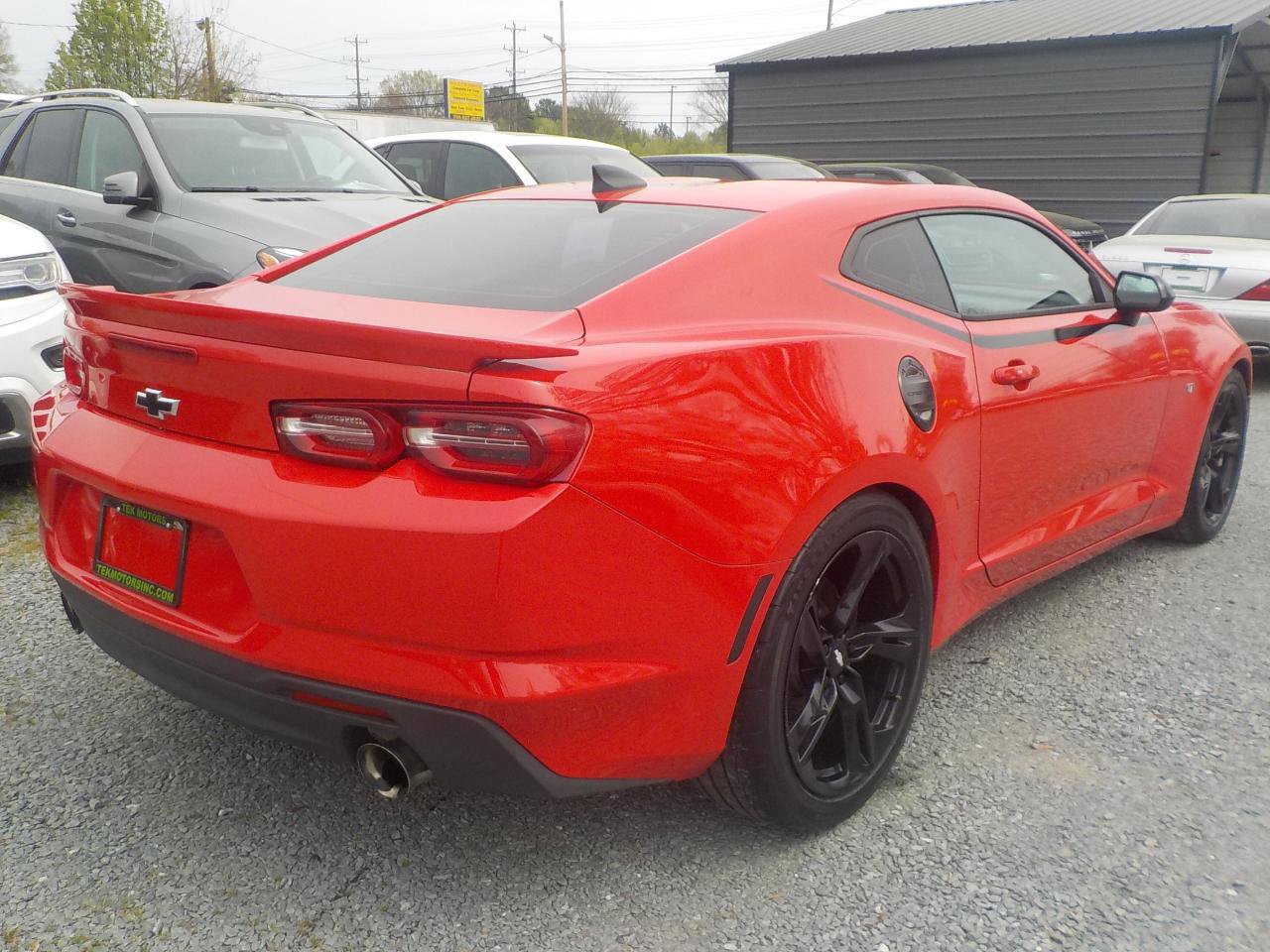 Used 2019 Chevrolet Camaro LT w/ Black Appearance Package RWD image 5