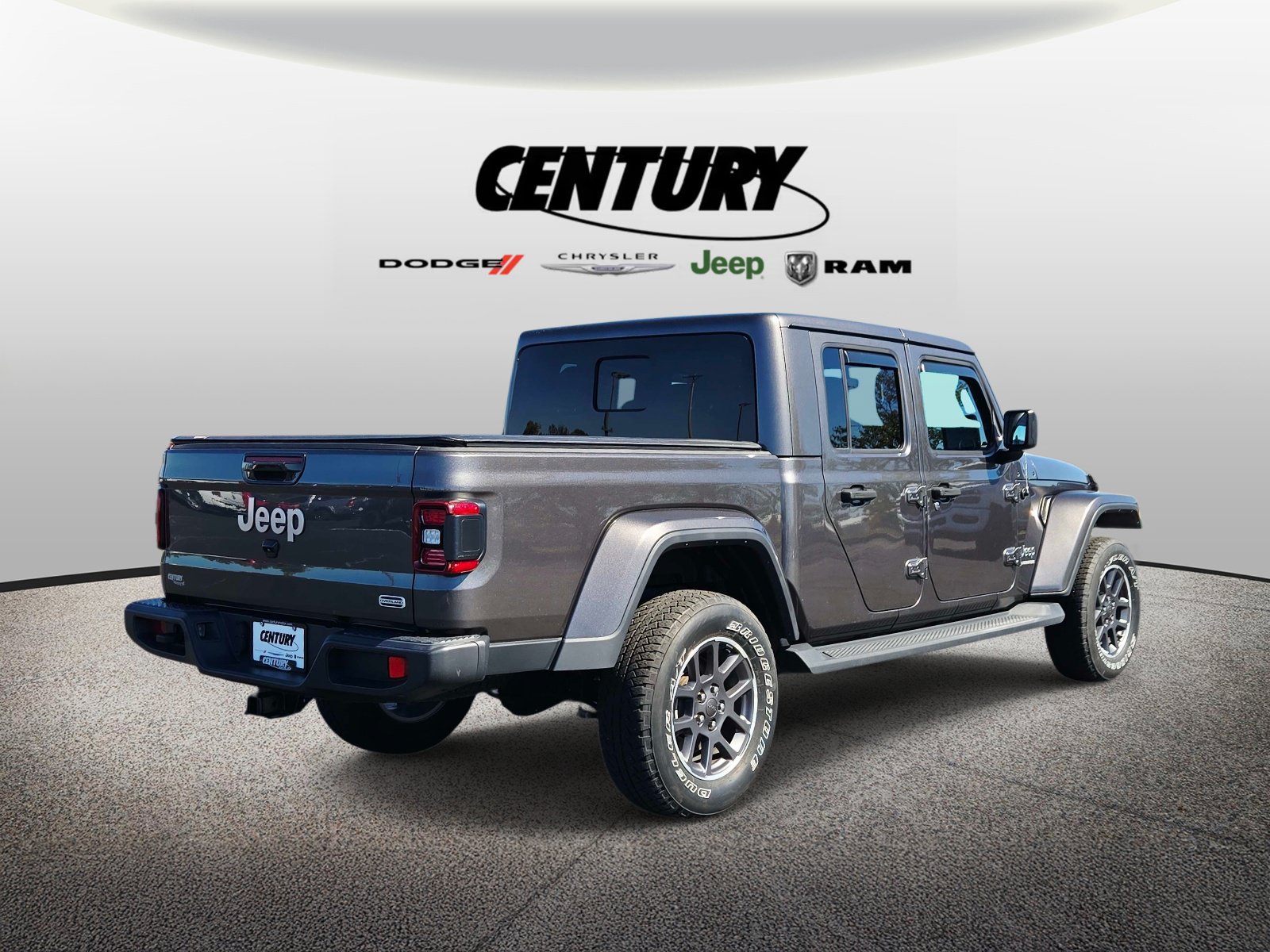 Used 2020 Jeep Gladiator Overland w/ Popular Equipment Package AWD/4WD image 4