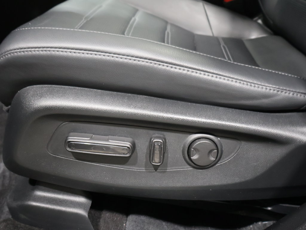 Used 2023 Honda CR-V EX-L image 12
