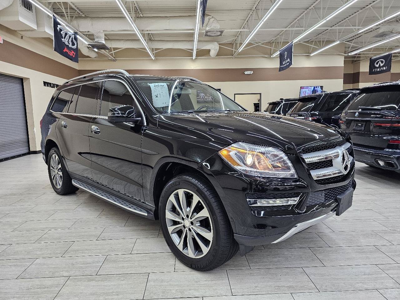 Used 2015 Mercedes-Benz GL 450 4MATIC w/ Appearance Package image 5