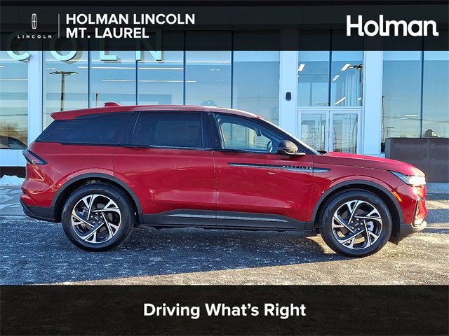 Used 2025 Lincoln Nautilus Premier w/ Jet Appearance Package image 1