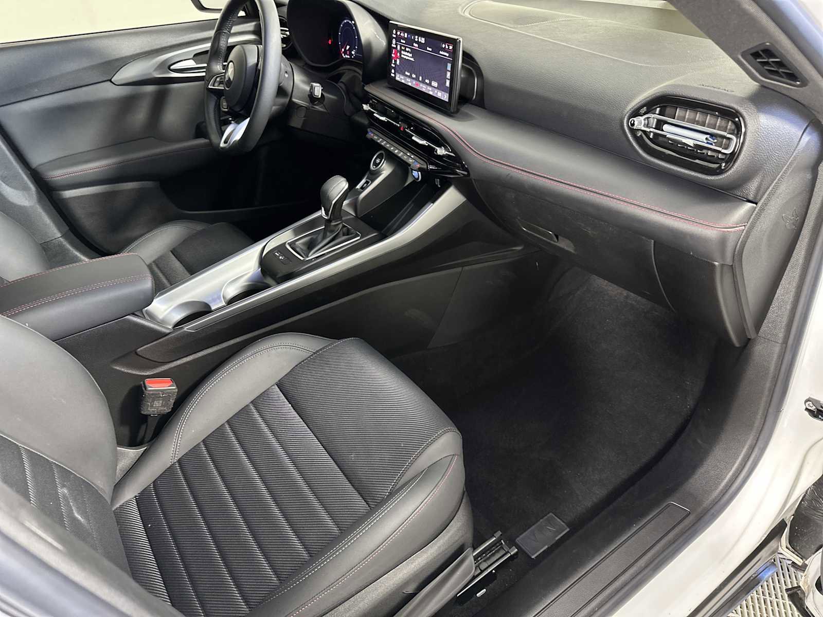 Used 2023 Dodge Hornet GT w/ Tech Pack w/o Parking image 25