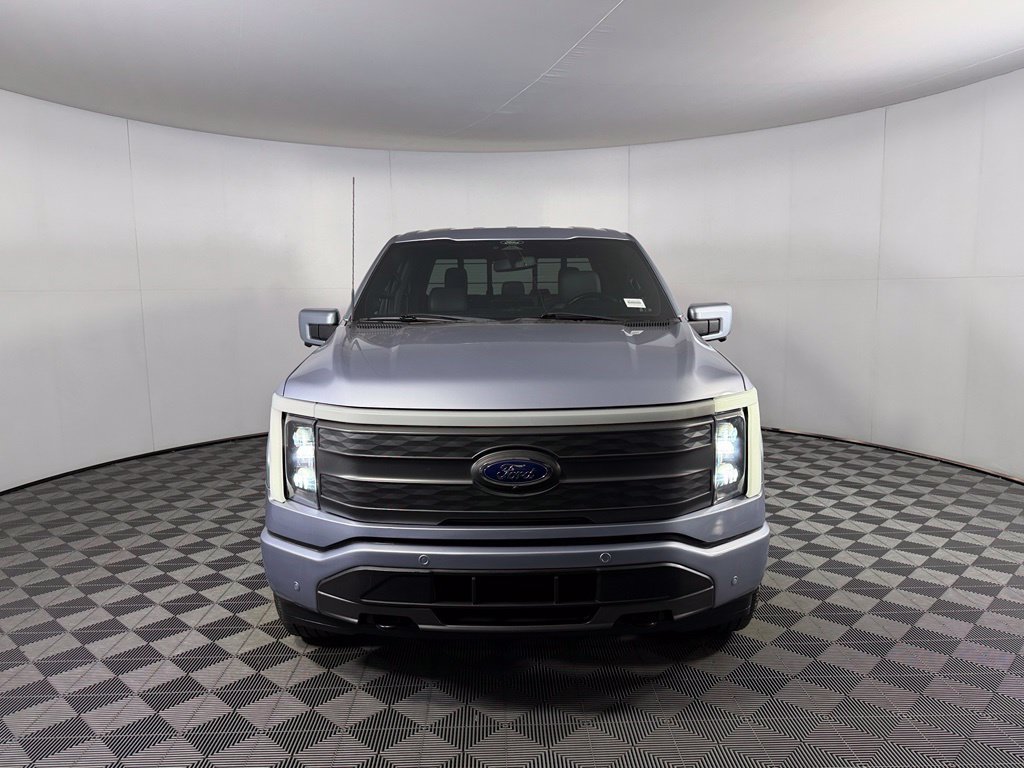 Used 2022 Ford F150 Lightning Lariat AWD/4WD image 3