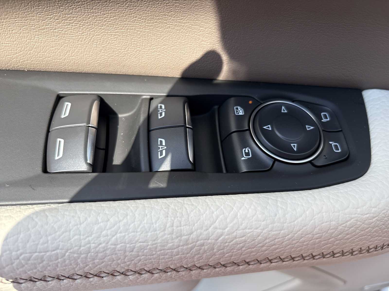 New 2026 GMC Yukon Denali w/ Sun & Power Step Package RWD image 15