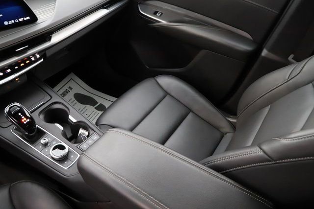 Used 2025 Cadillac XT4 Premium Luxury image 29