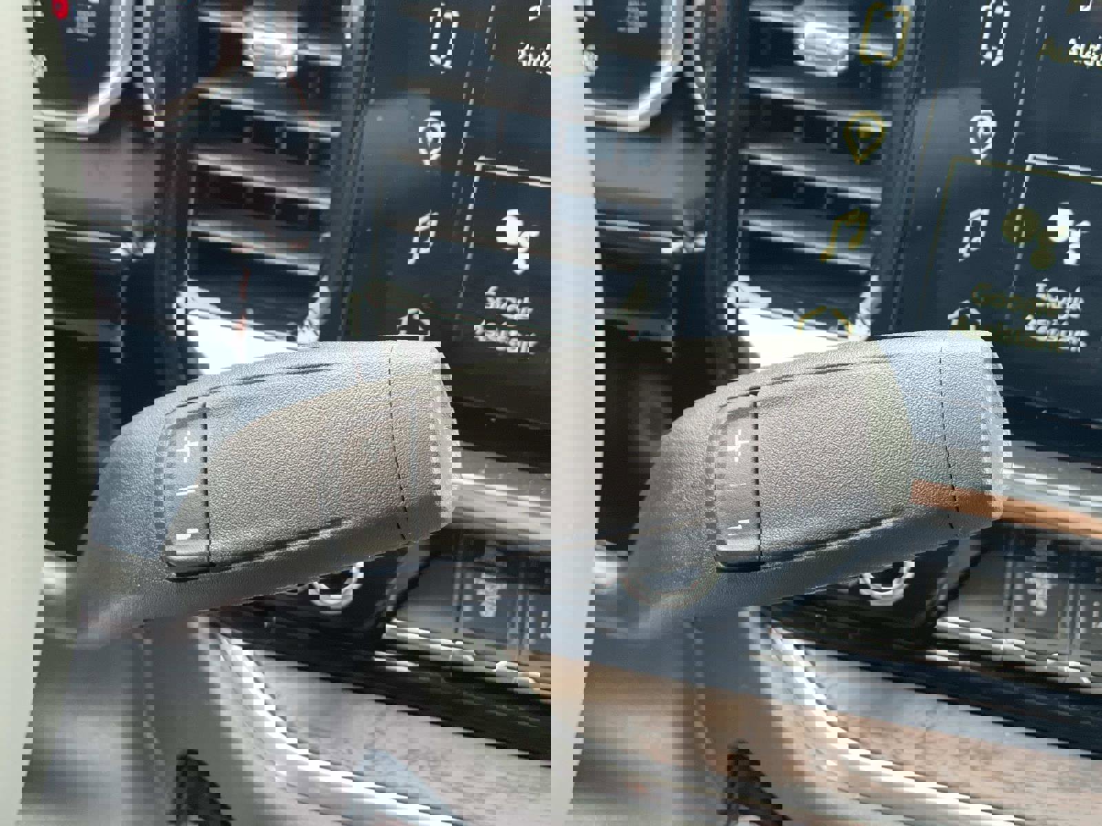 New 2026 GMC Sierra 3500 SLT w/ SLT Premium Package image 17