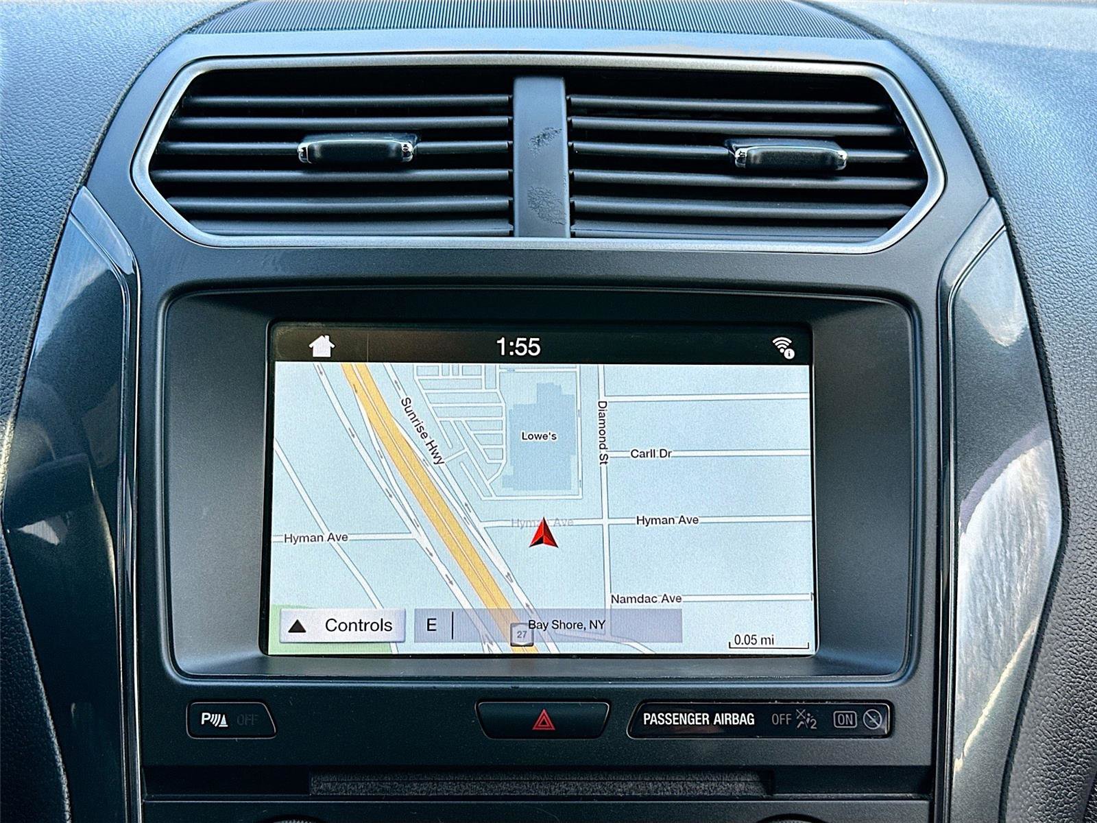 Used 2018 Ford Explorer XLT w/ Equipment Group 202A image 13