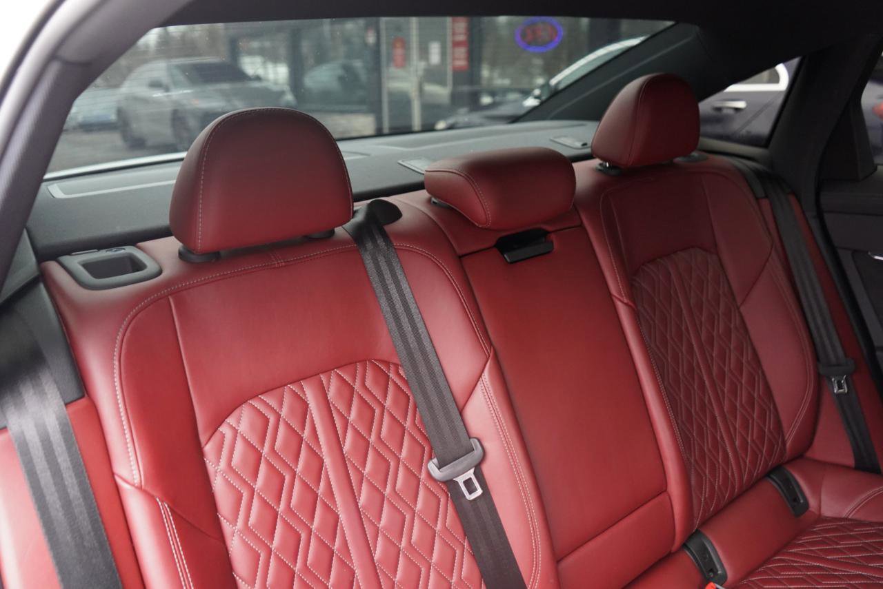 Used 2021 Audi S6 Premium Plus w/ S Sport Package image 58