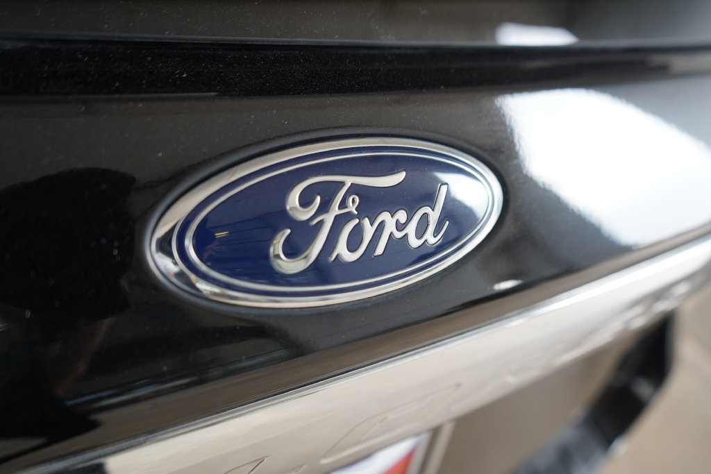 Certified 2022 Ford Explorer XLT RWD image 6