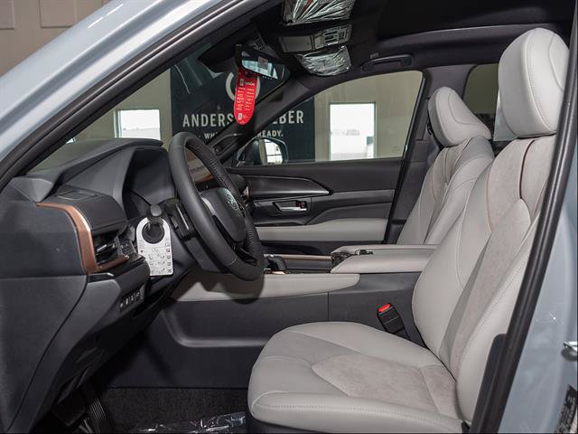 New 2026 Toyota Grand Highlander AWD Hybrid image 8