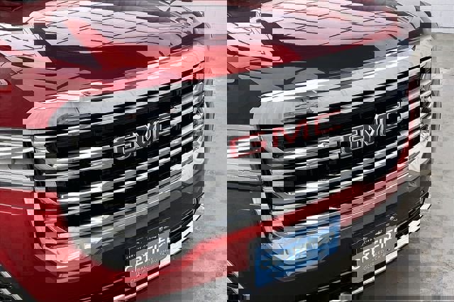 Certified 2023 GMC Acadia SLT w/ Preferred Package image 29