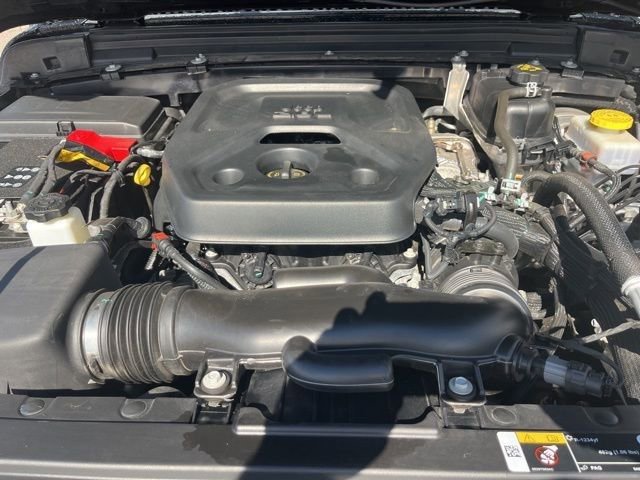 Used 2023 Jeep Wrangler Sport S image 25