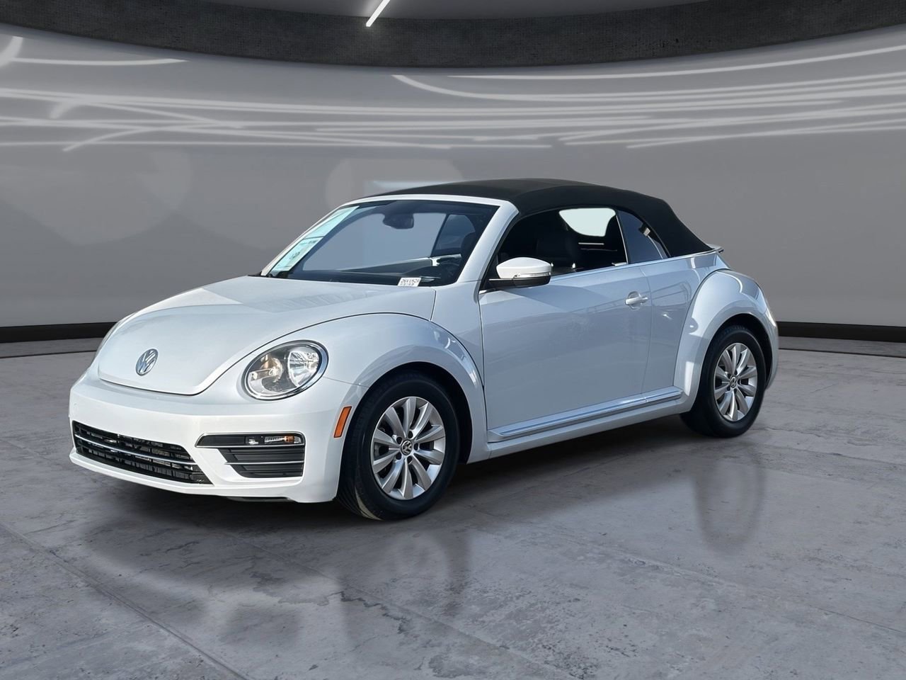 Used 2017 Volkswagen Beetle 1.8T FWD image 3