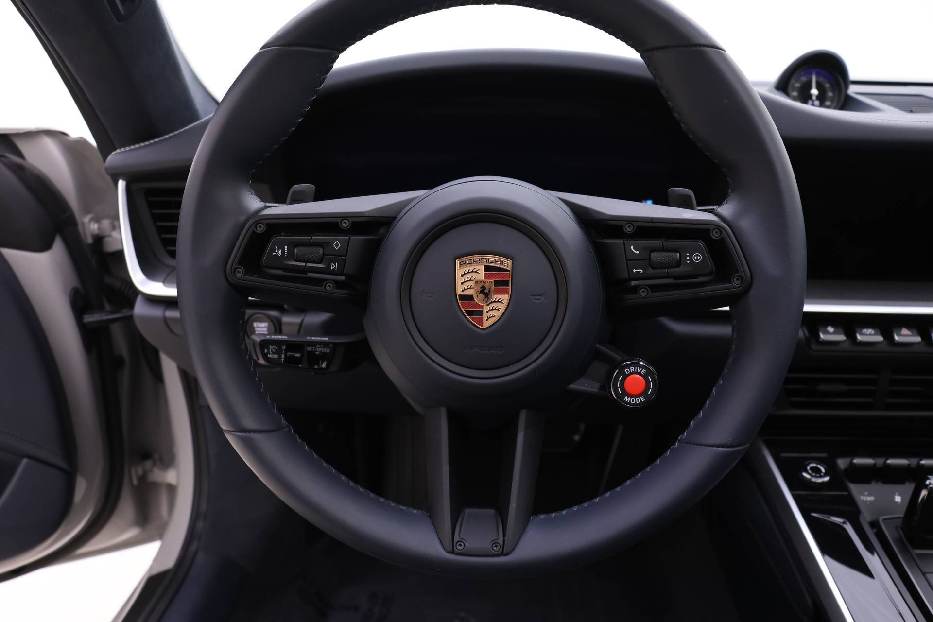 Certified 2025 Porsche 911 Carrera image 21