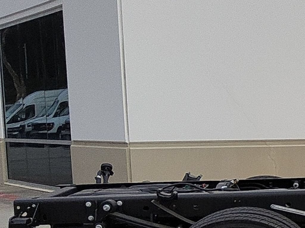New 2026 Ford F550 2WD Regular Cab Super Duty image 16