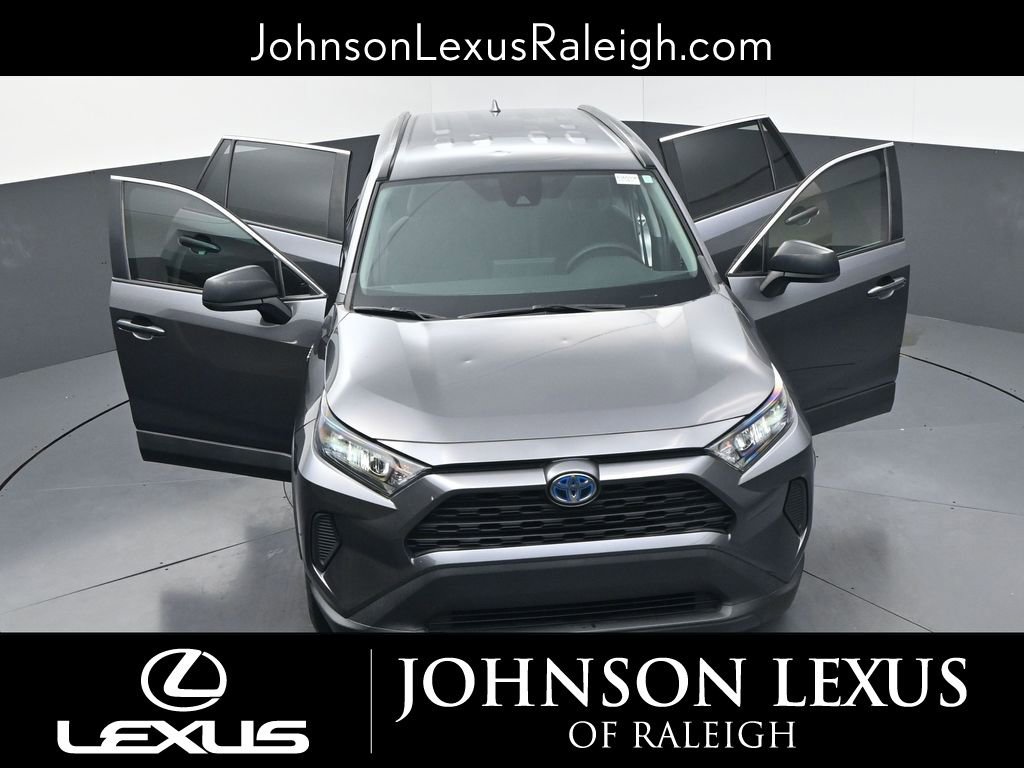 Used 2021 Toyota RAV4 LE AWD/4WD image 35