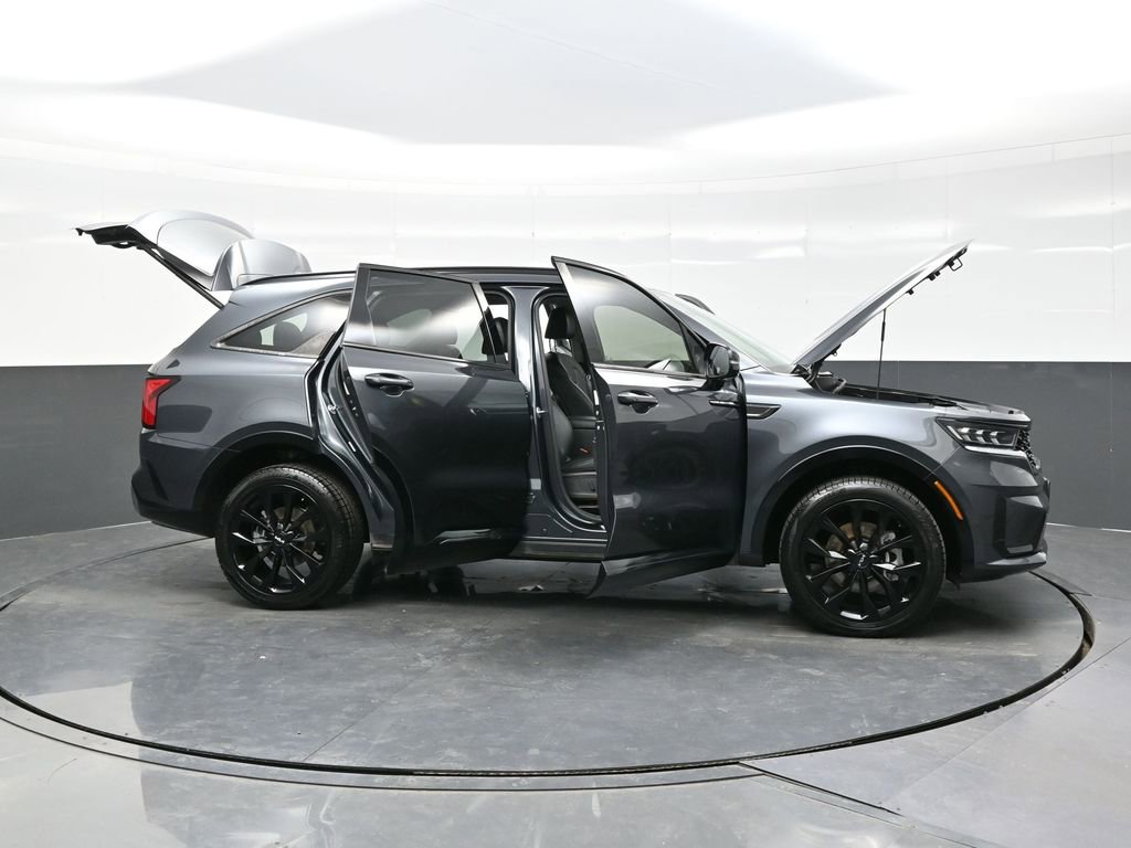 Used 2022 Kia Sorento SX image 40