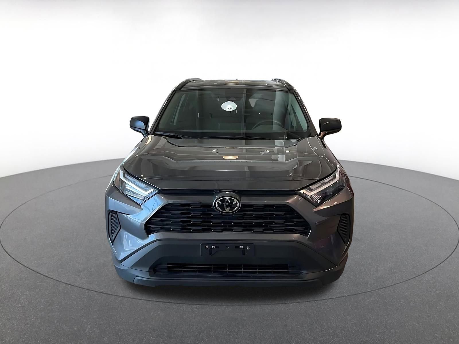 Used 2025 Toyota RAV4 LE image 4