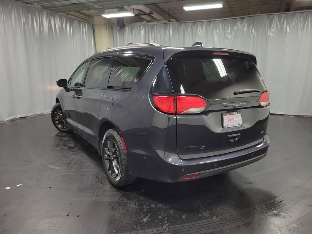 Used 2020 Chrysler Pacifica Touring-L w/ Advanced Safetytec Group image 7