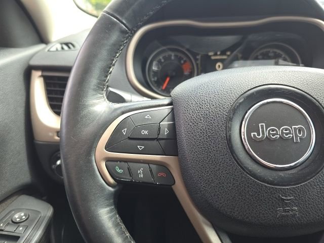 Used 2016 Jeep Cherokee Sport w/ Cold Weather Group image 15