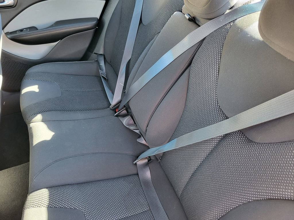 Used 2016 Dodge Dart SXT image 27