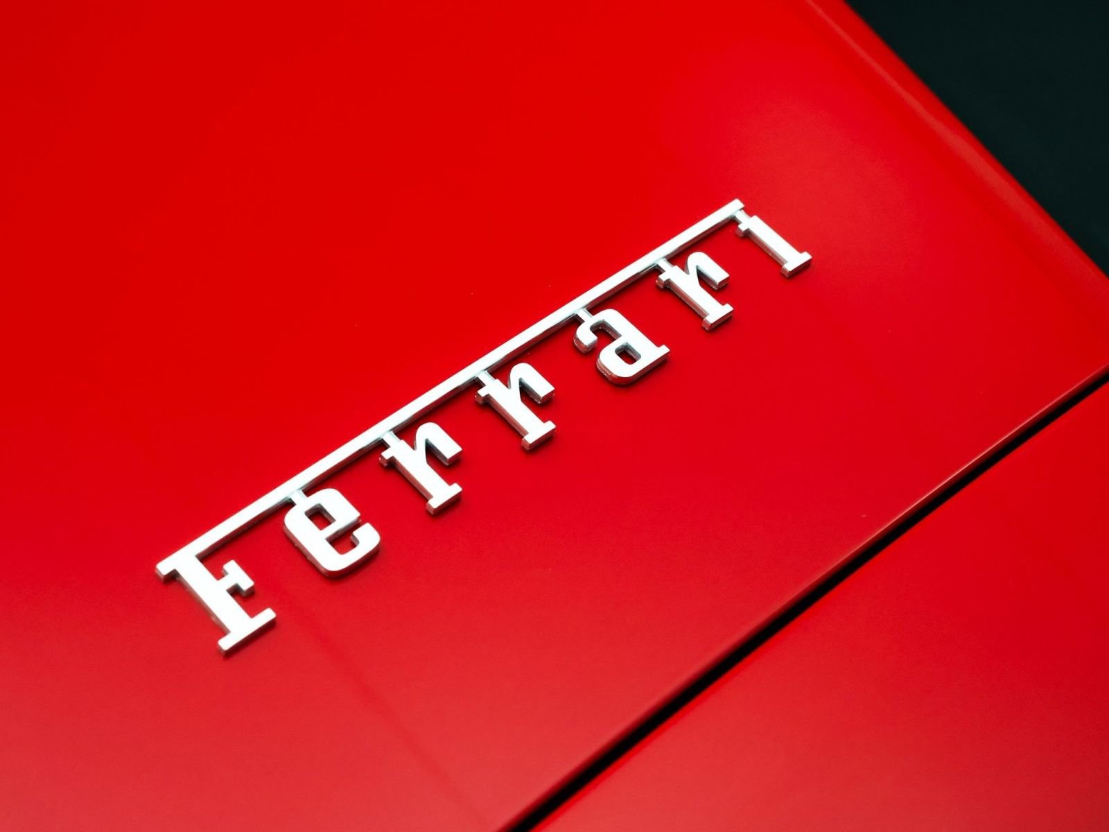 Used 2021 Ferrari F8 Tributo RWD image 8