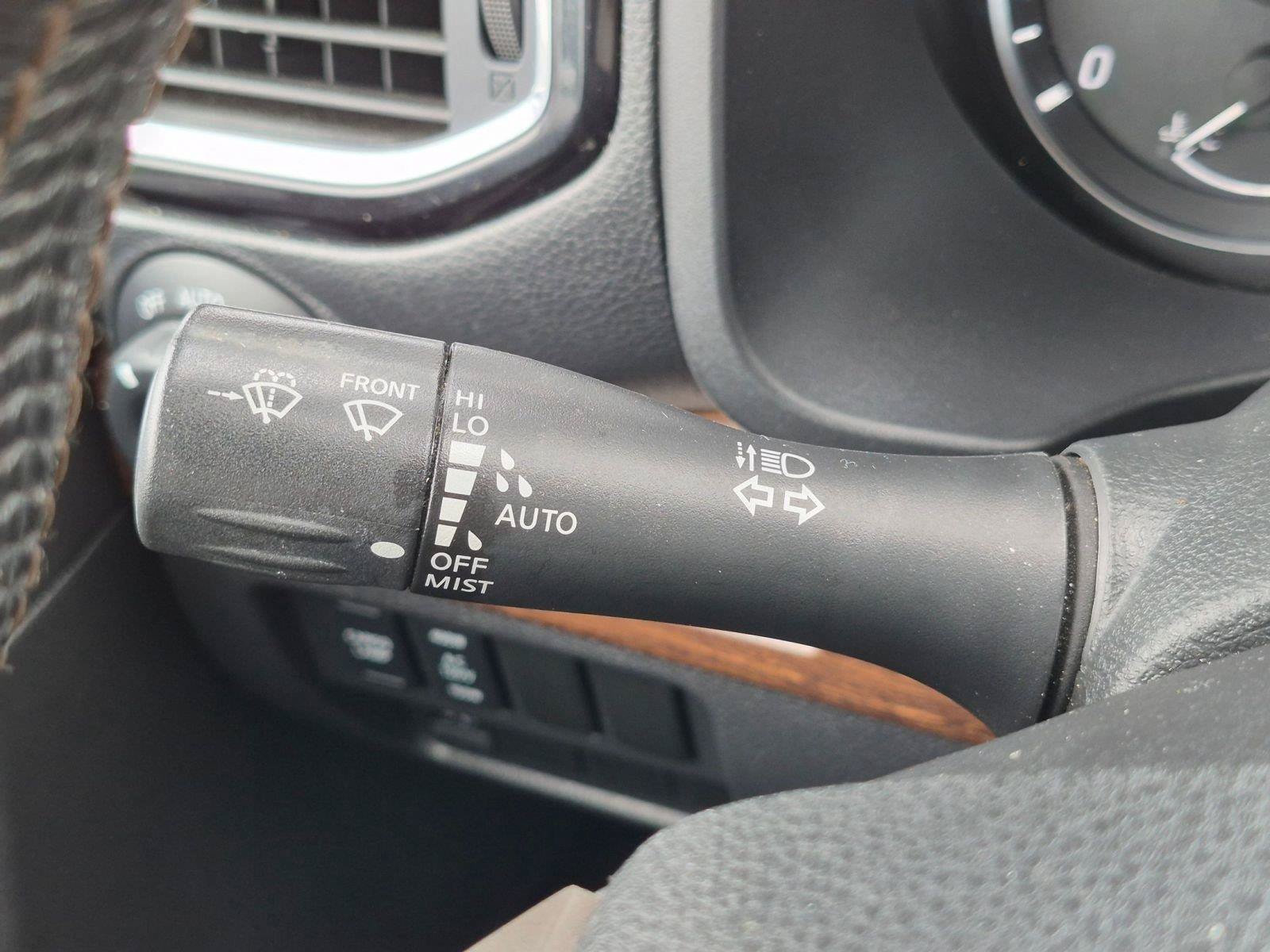 Used 2020 Nissan Titan Platinum Reserve AWD/4WD image 40