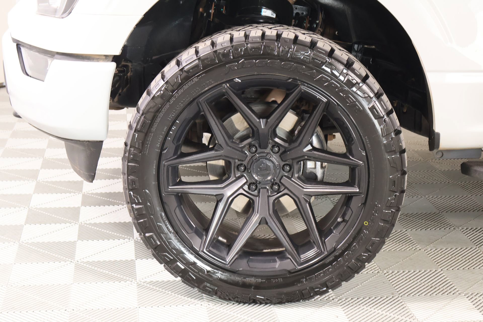Used 2023 Ford F150 XL w/ STX Appearance Package AWD/4WD image 17