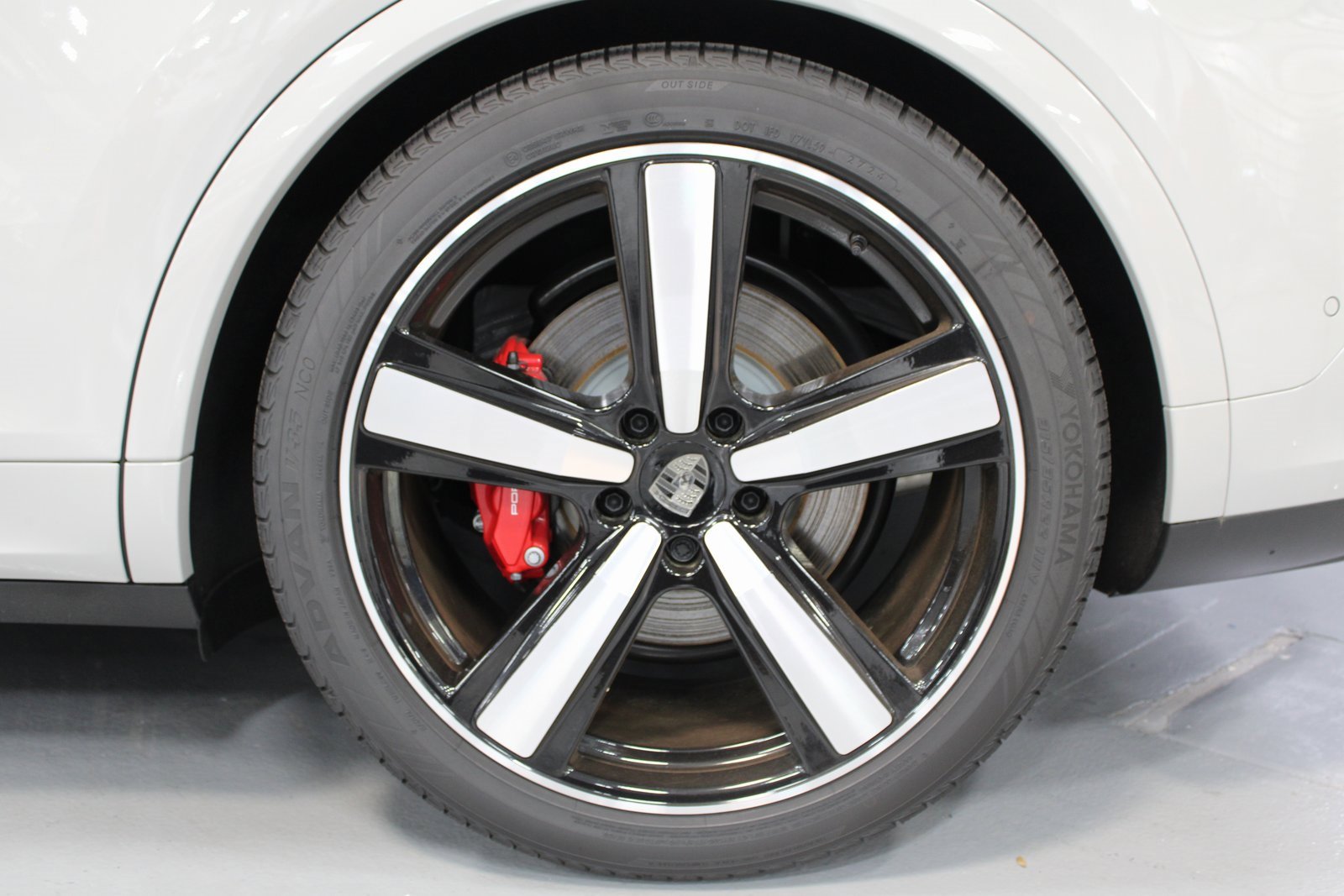 New 2025 Porsche Cayenne Turbo image 12