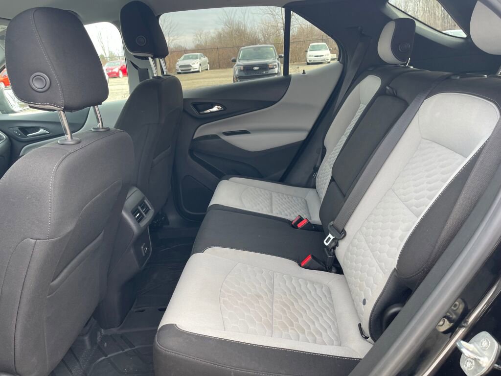 Used 2020 Chevrolet Equinox LT w/ Driver Convenience Package image 12