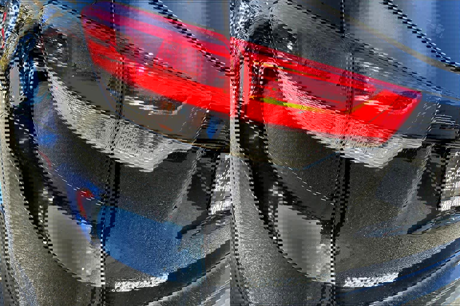 Used 2017 Toyota Highlander Limited Platinum image 28