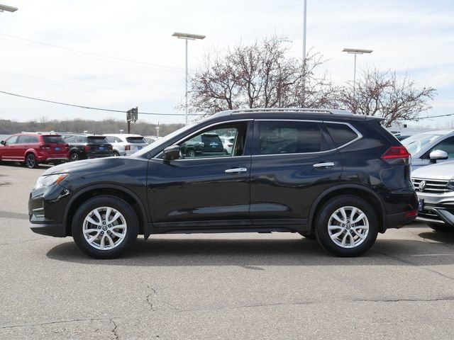 Used 2017 Nissan Rogue SV image 4