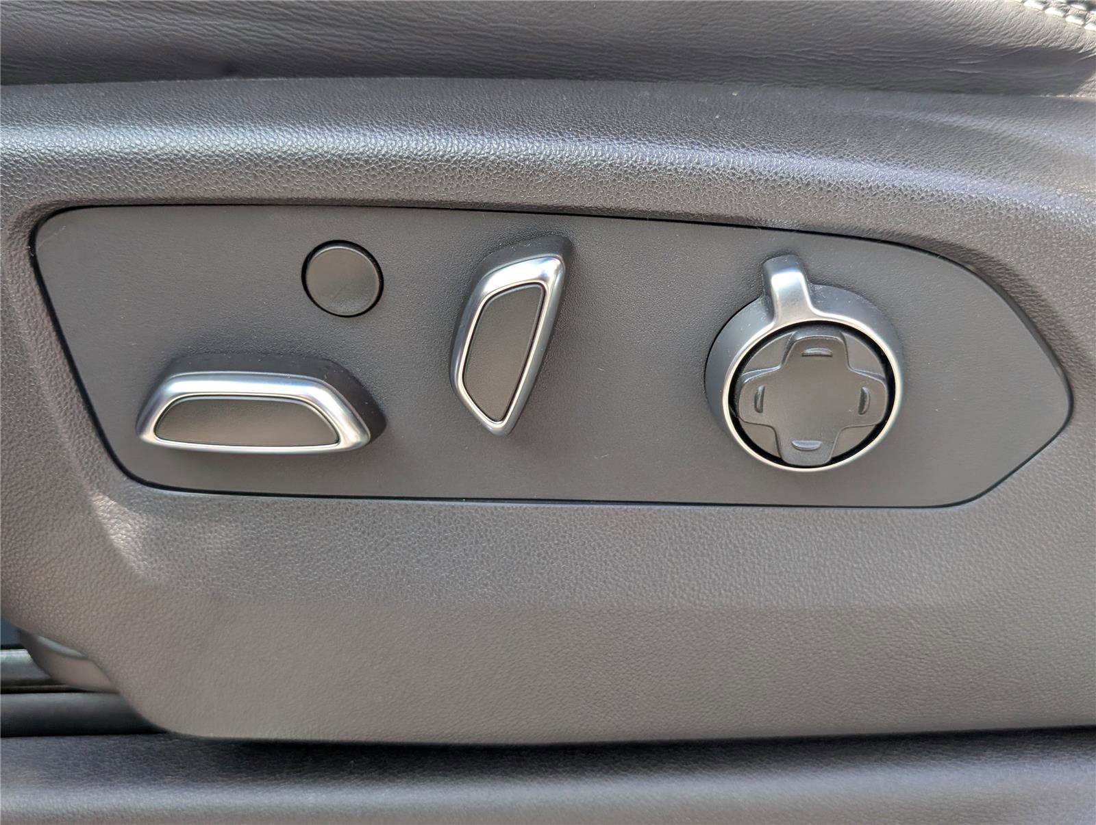 Used 2024 GMC Sierra 1500 AT4X w/ AT4X AEV Edition image 23