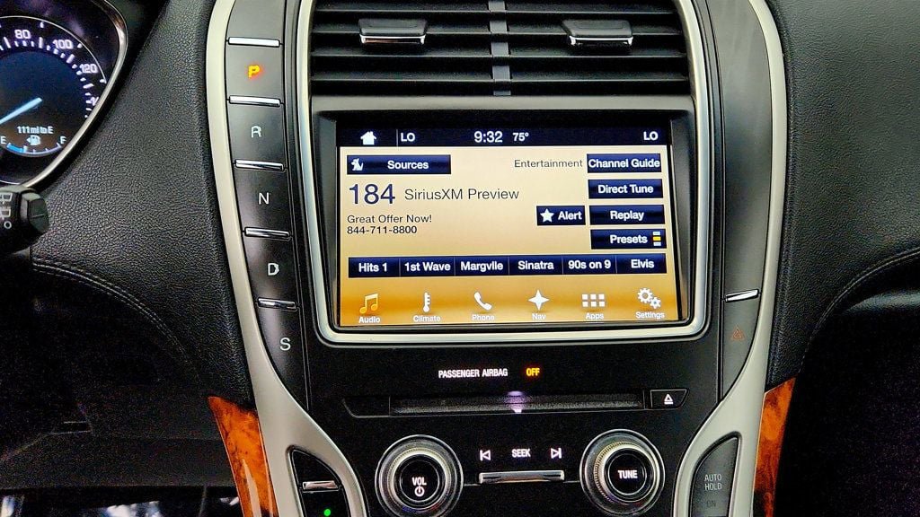Used 2016 Lincoln MKX Reserve w/ Climate Package AWD/4WD image 19