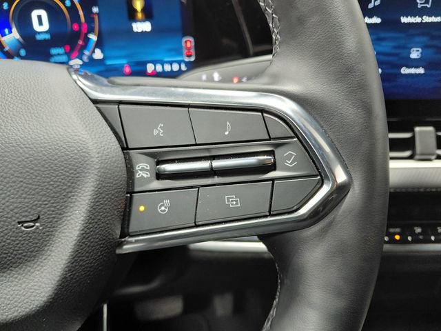 Used 2025 Chevrolet Equinox LT image 30