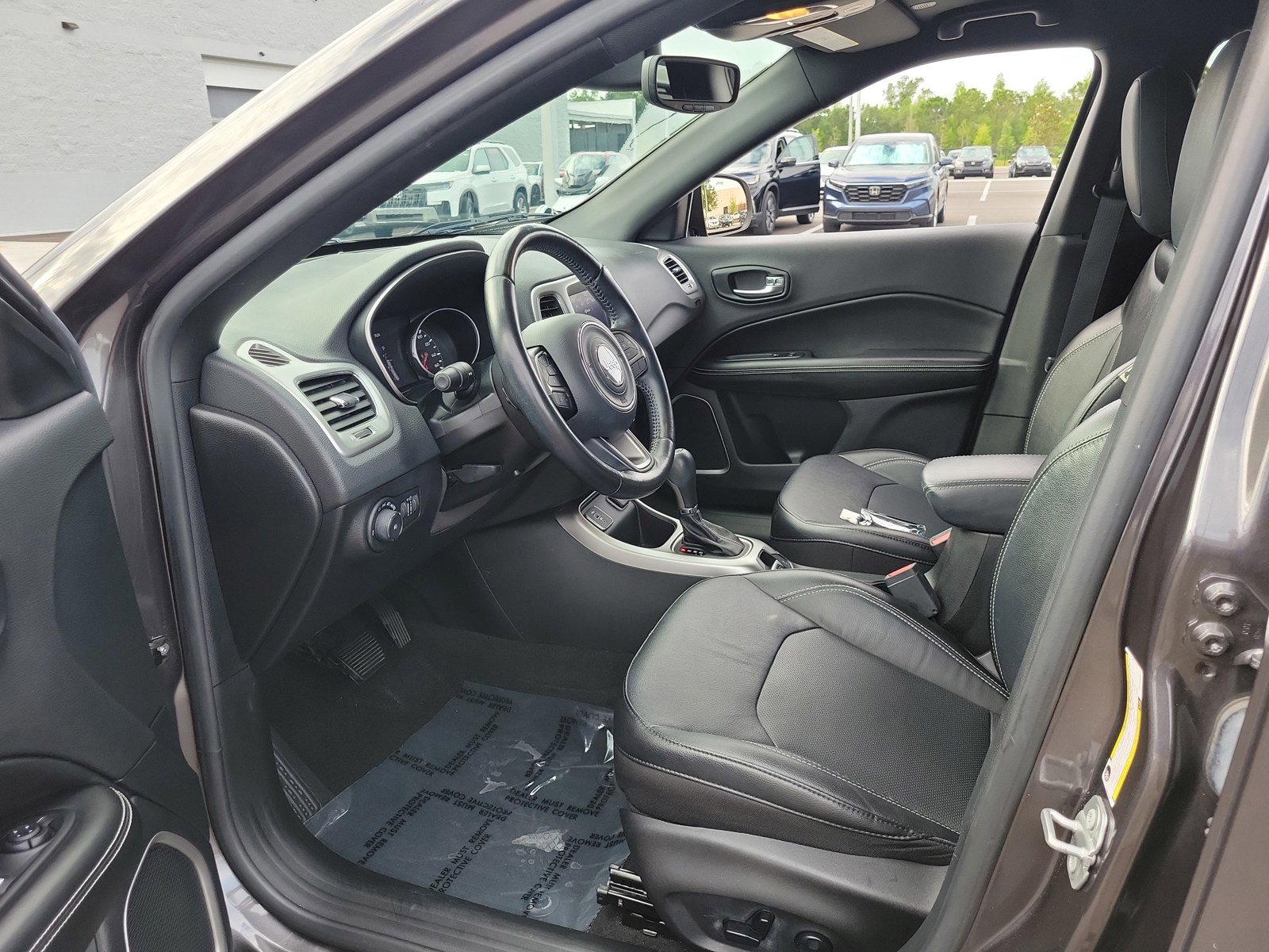 Used 2021 Jeep Compass Latitude FWD image 15