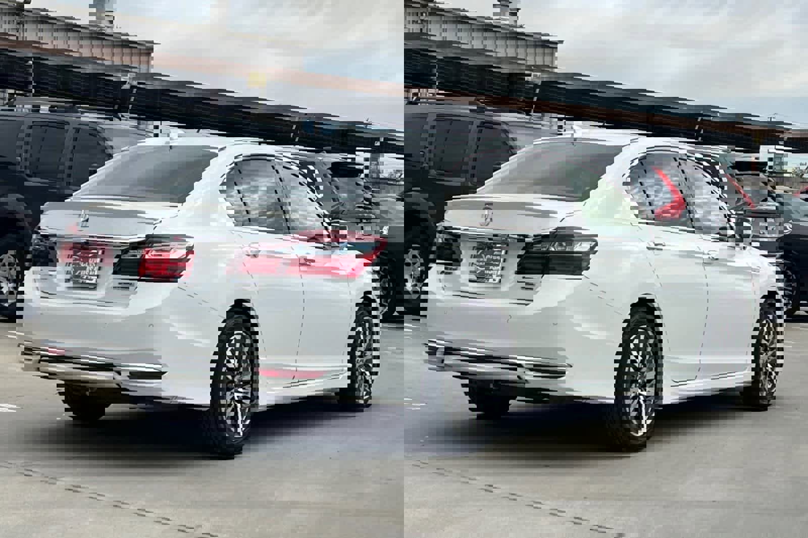 Used 2017 Honda Accord Touring image 3