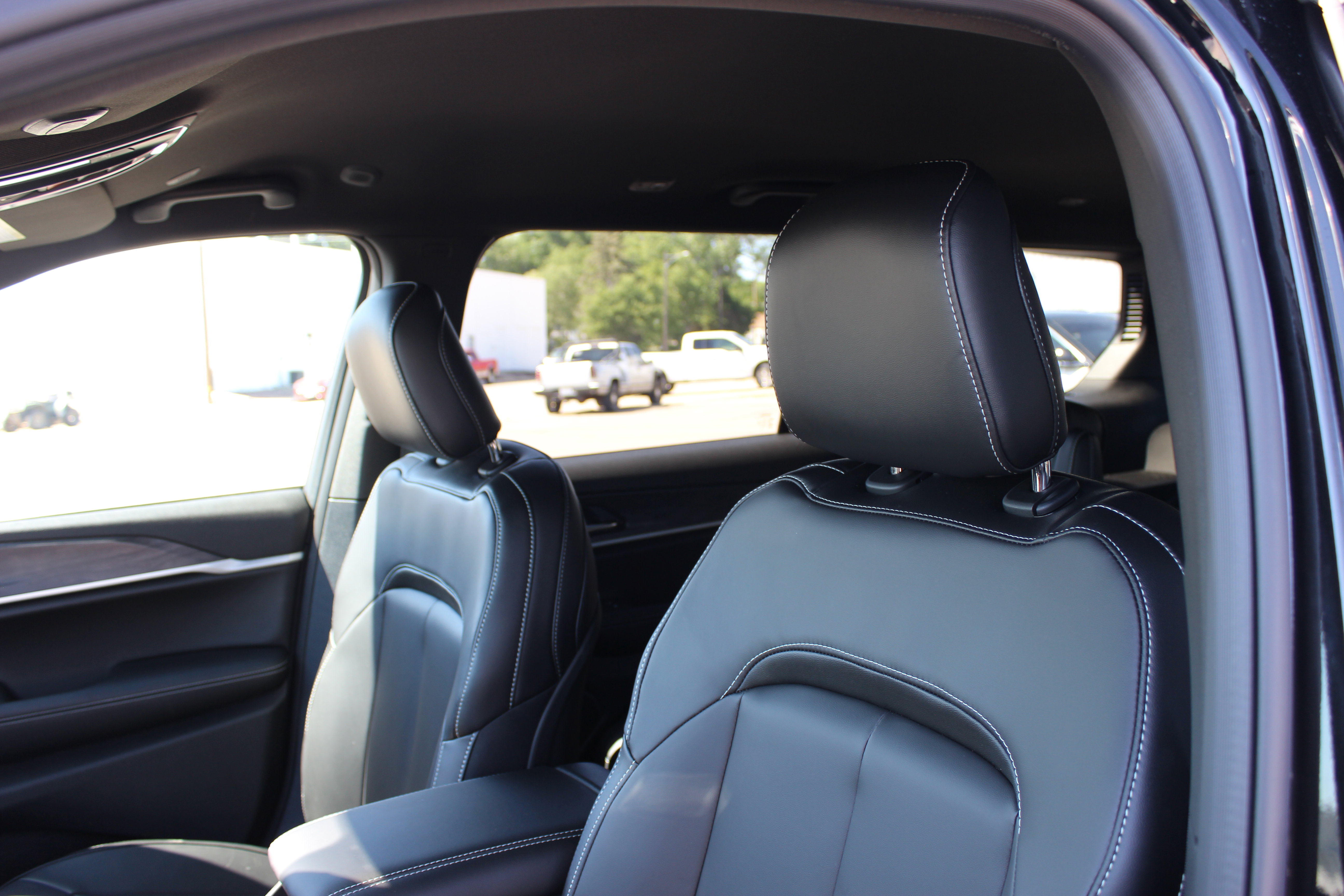 New 2025 Jeep Grand Cherokee L Limited image 27