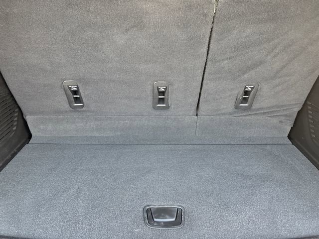 Used 2022 GMC Yukon AT4 image 13