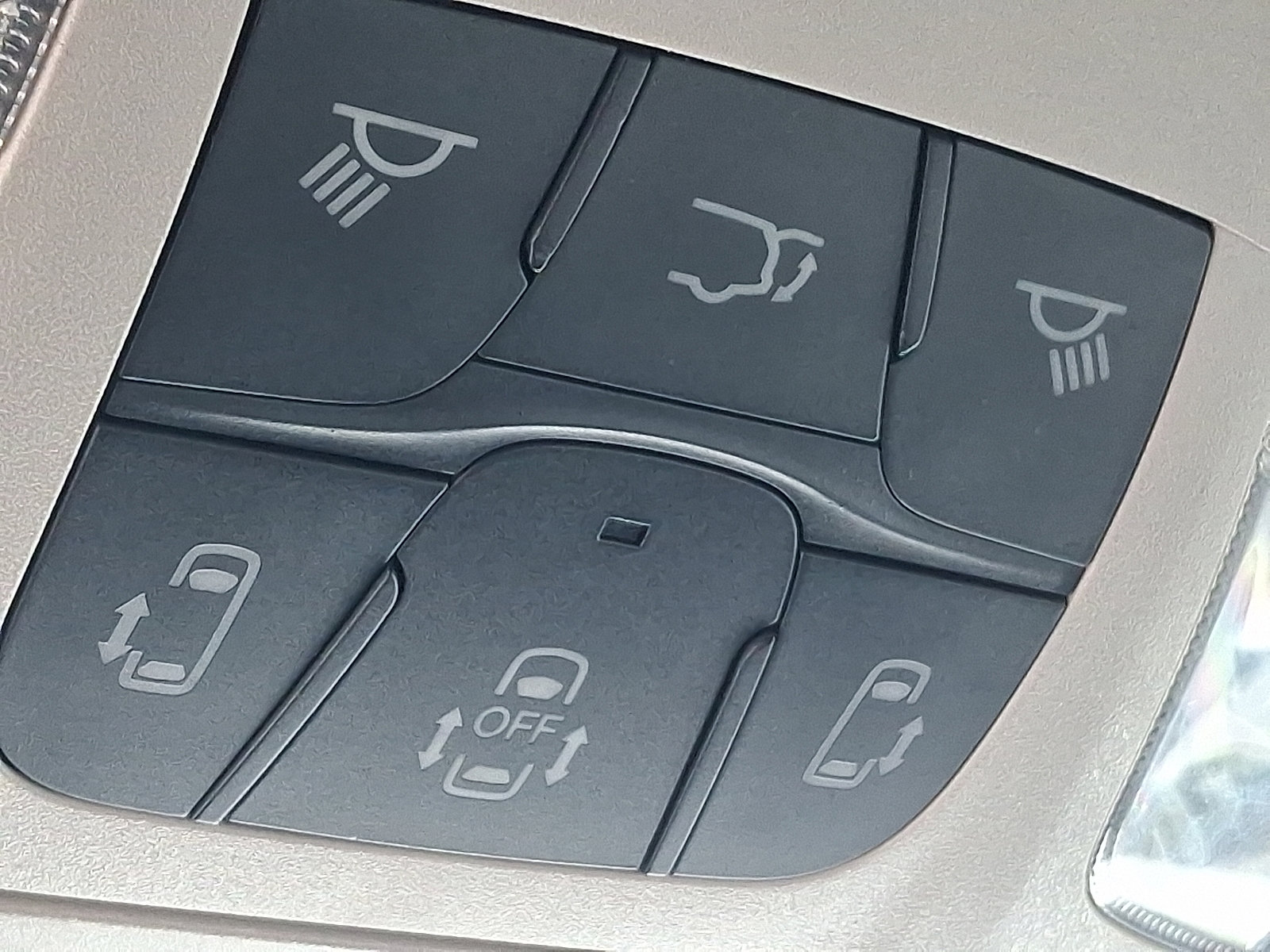 Used 2024 Chrysler Pacifica Touring-L FWD image 26