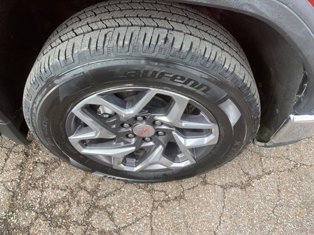 Used 2023 GMC Sierra 1500 SLT w/ SLT Premium Package AWD/4WD image 10