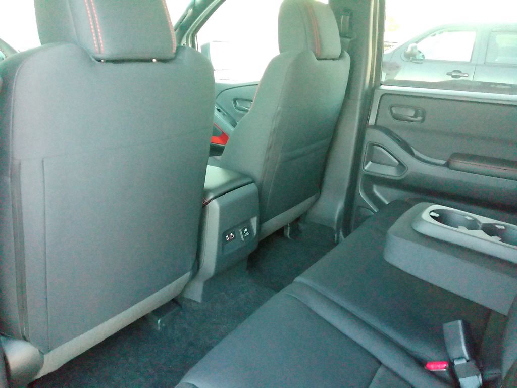 New 2026 Nissan Frontier PRO-4X w/ Pro-4x Convenience Package image 23